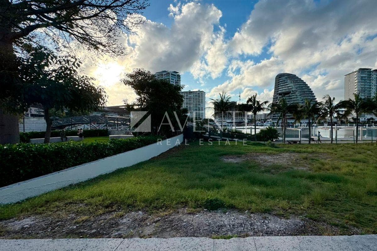 Residential Land for Sale, Puerto Cancún