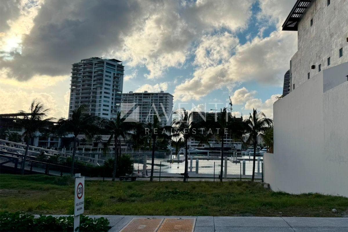 Residential Land for Sale, La Marina, Puerto Cancún