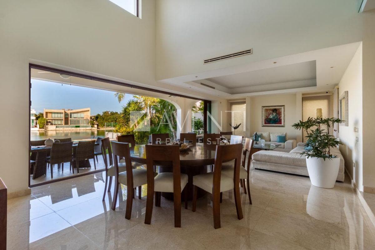 House for Sale, Lagos del Sol Residential Community, Cancún.