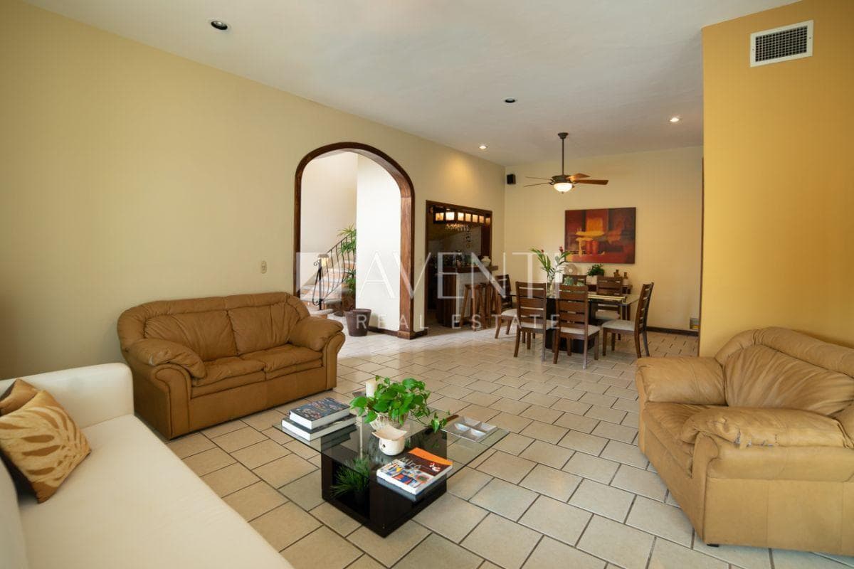 House for Sale, SM 15, Downtown Cancún, Cancún