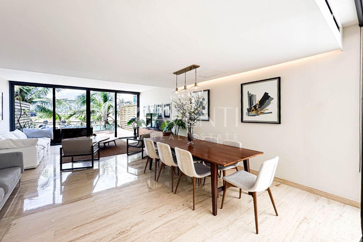 Property for sale, Canal Homes Puerto Cancún, Quintana Roo.