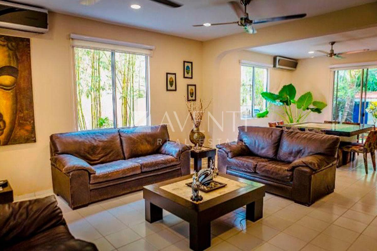 Furnished house available in Campestre Residencial, Cancún.