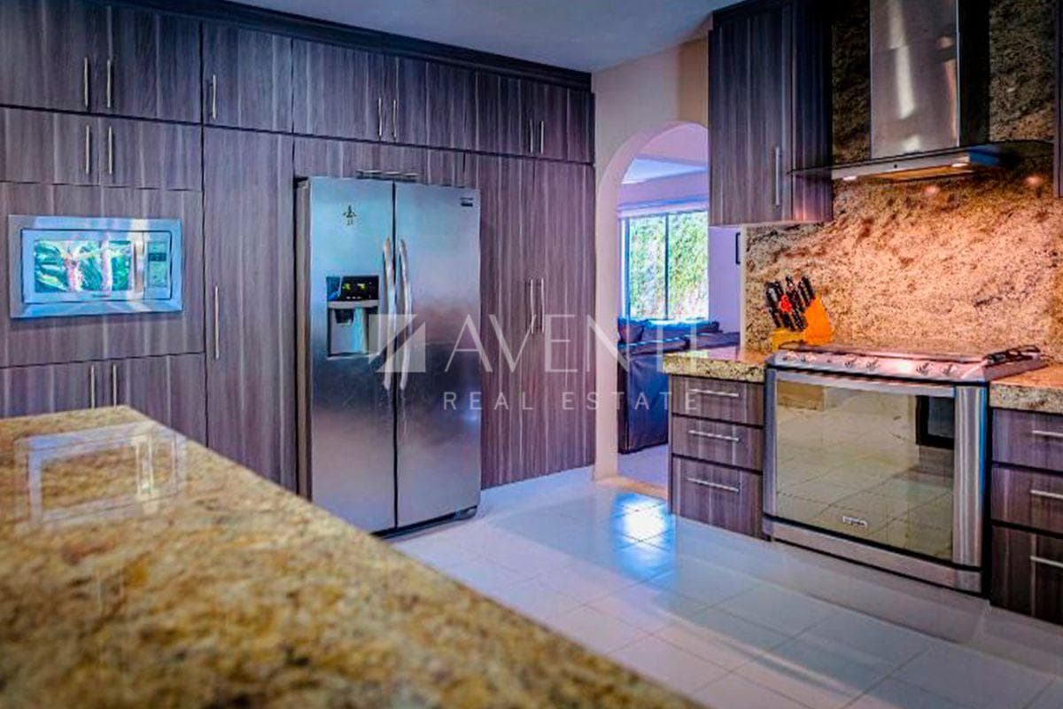 Furnished house available in Campestre Residencial, Cancún.