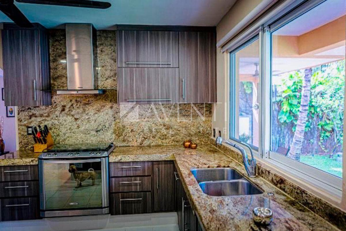 Furnished house available in Campestre Residencial, Cancún.