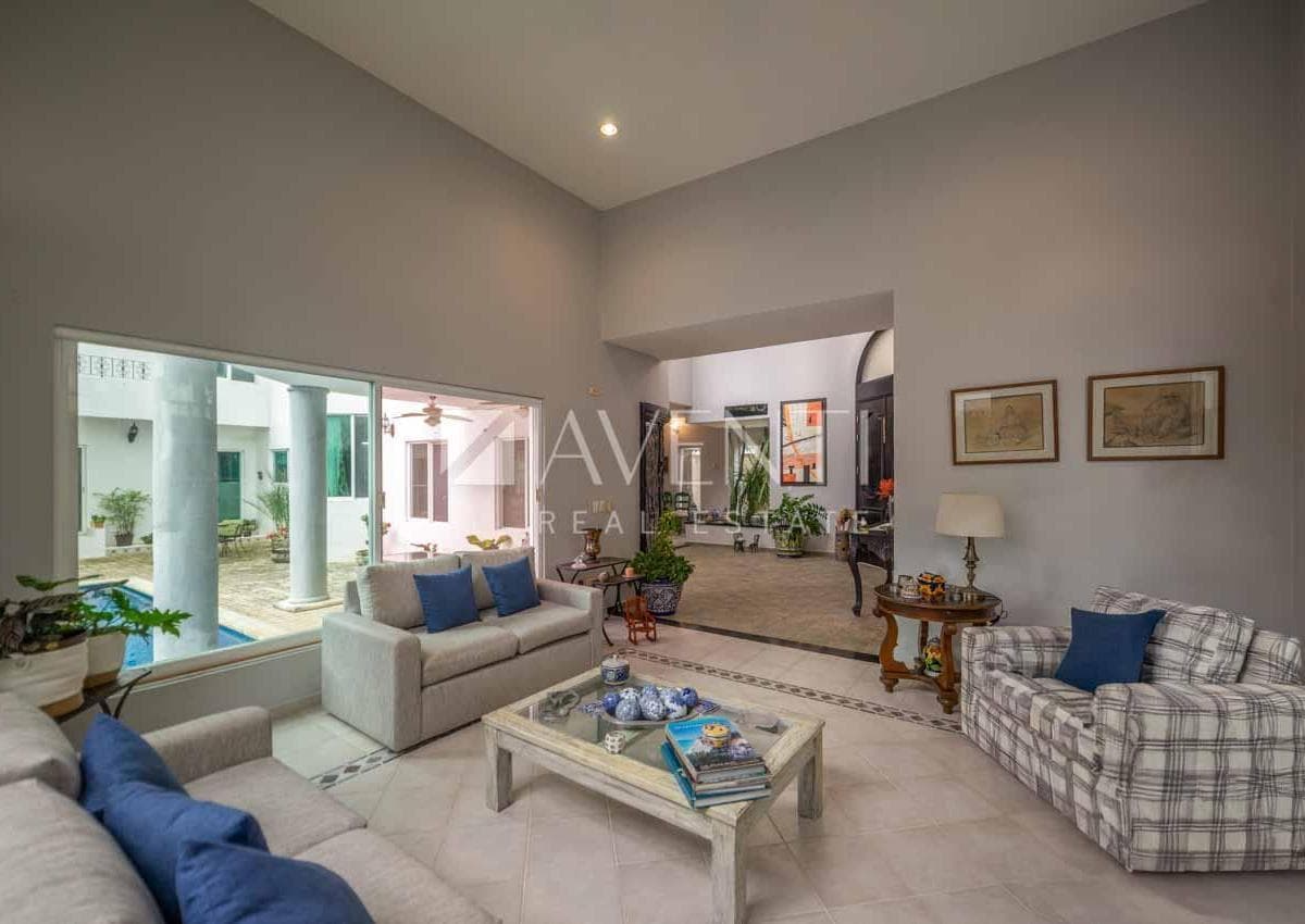 House available in Campestre Residencial in Cancún.