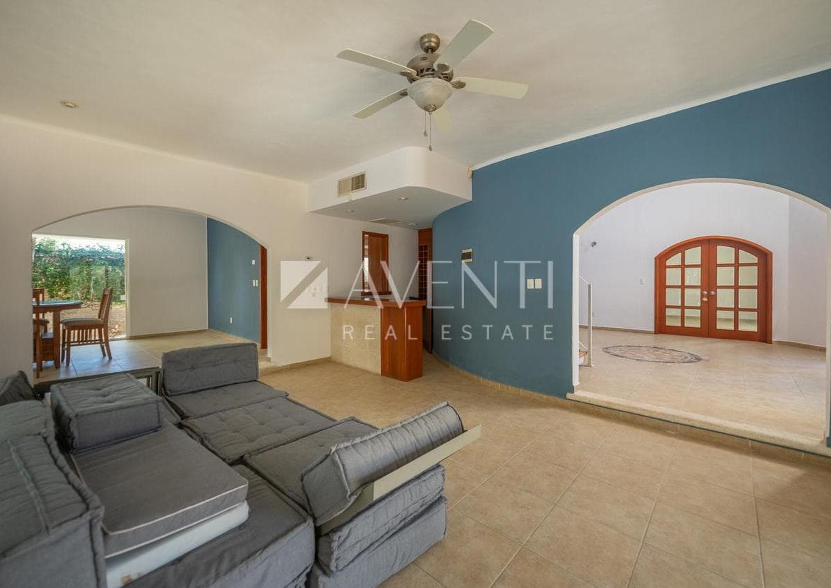 House for Sale, SM 11, Cancún