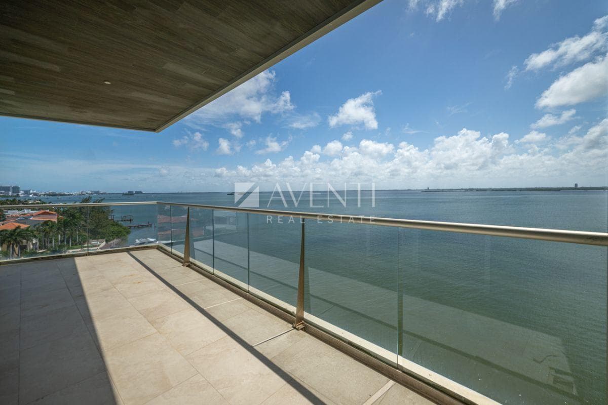 Apartment for Sale, Torres Doradas, Hotel Zone, Cancún.