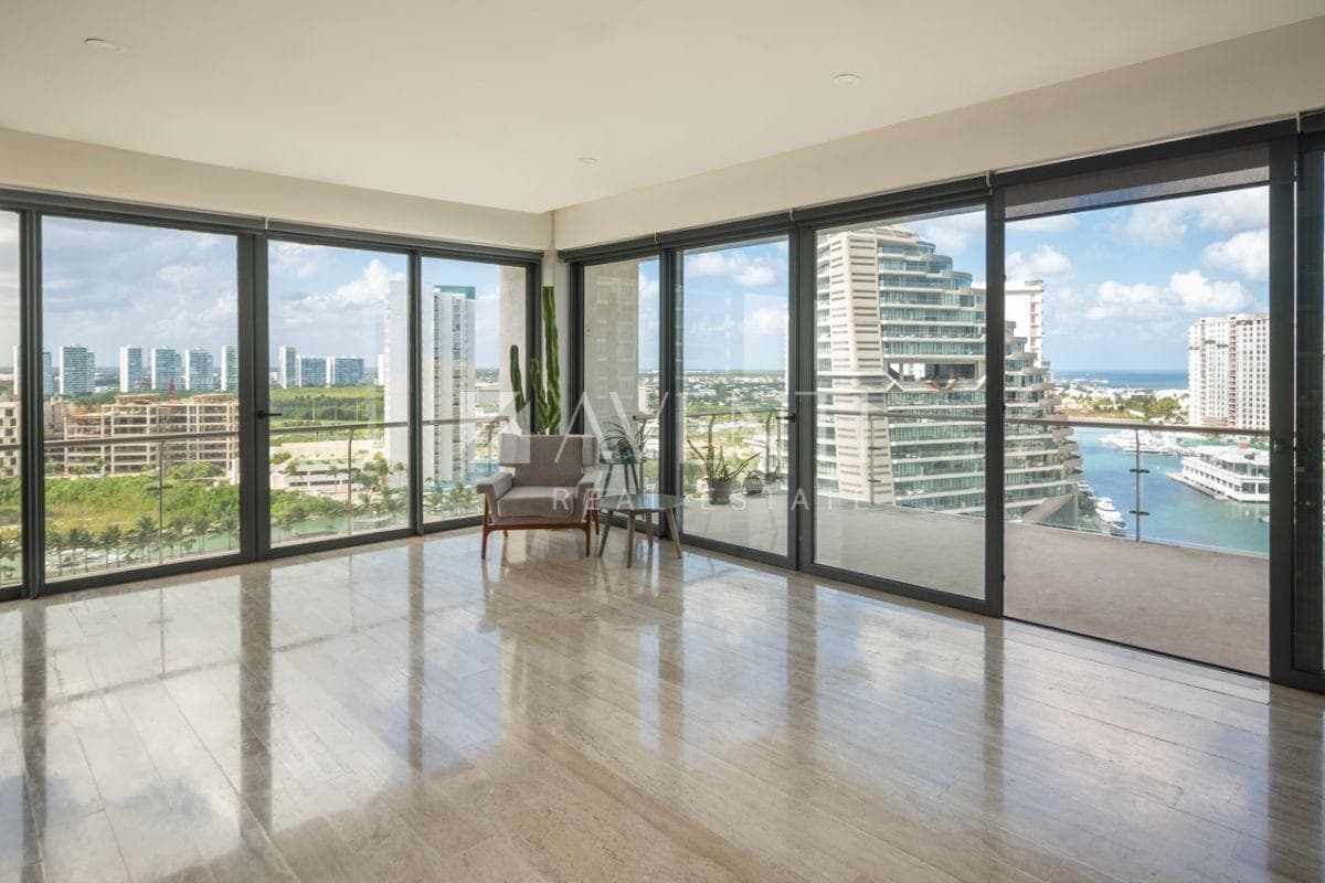 Apartment for sale at Marina Condos, Puerto Cancún.