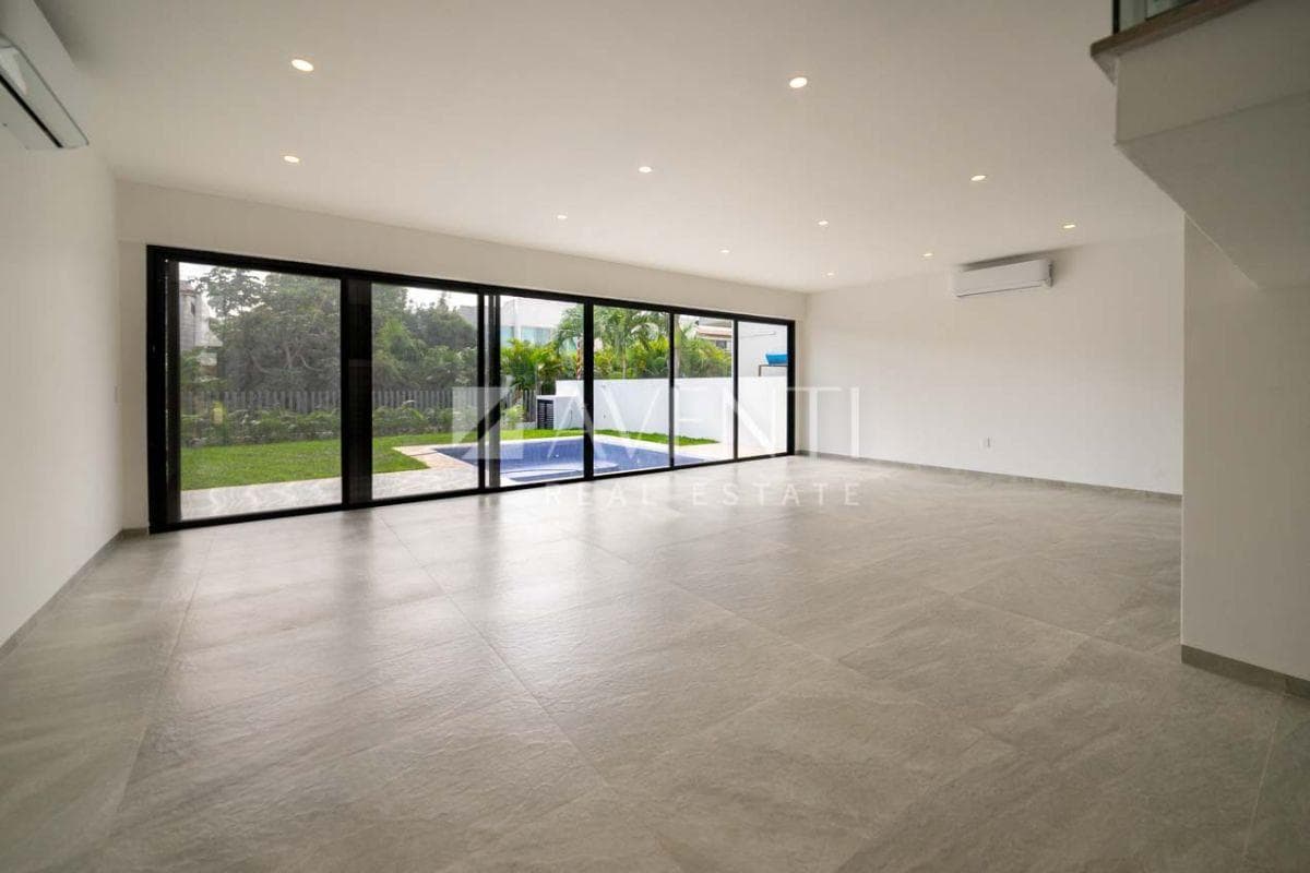 House for Sale, Lagos del Sol Residential Community, Cancún.