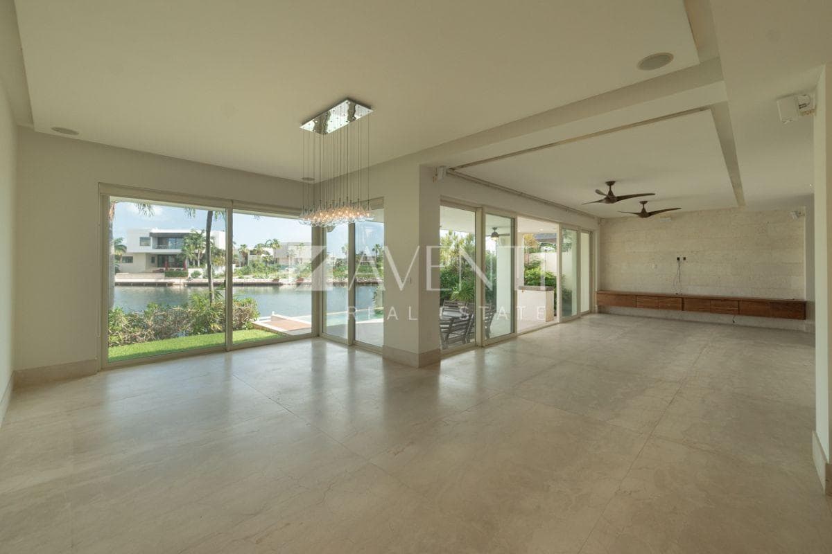 House for Sale, Los Canales, Puerto Cancún, Cancún