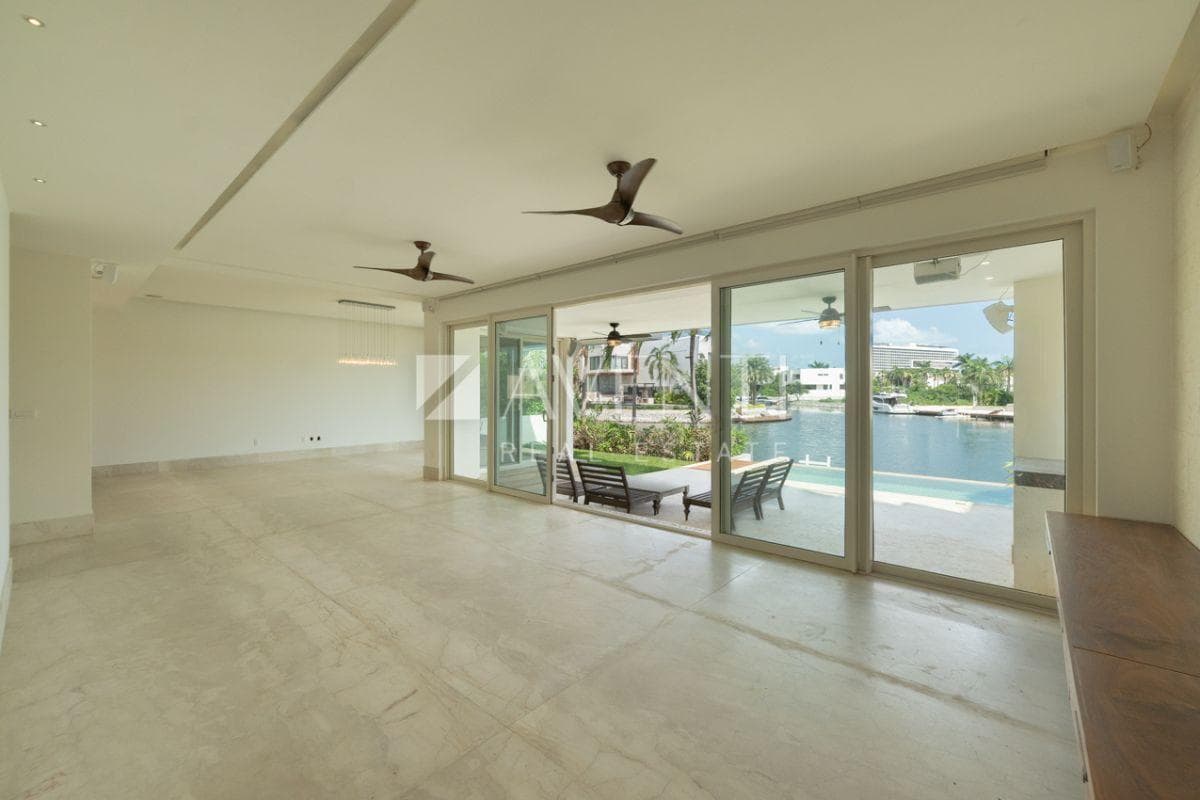 House for Sale, Los Canales, Puerto Cancún, Cancún