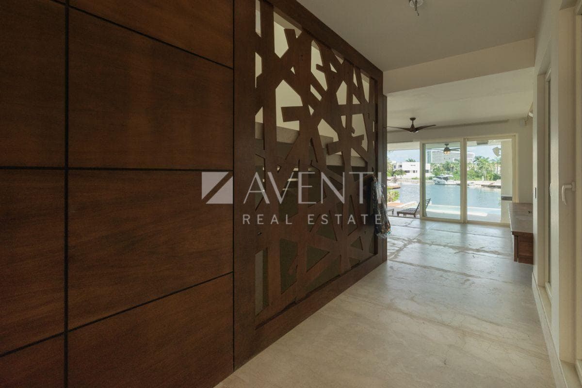 House for Sale, Los Canales, Puerto Cancún, Cancún
