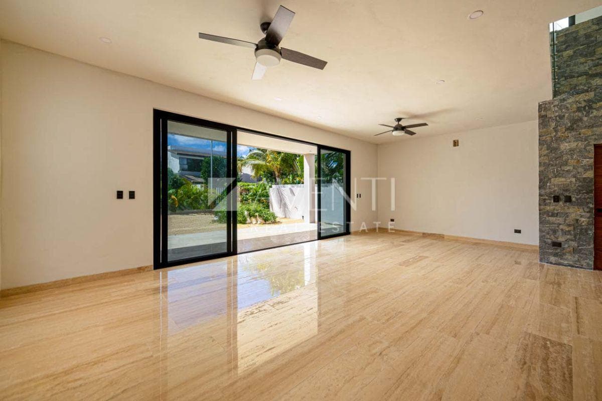 Home for Pre-Sale, Lagos del Sol Residential Development, Cancún.