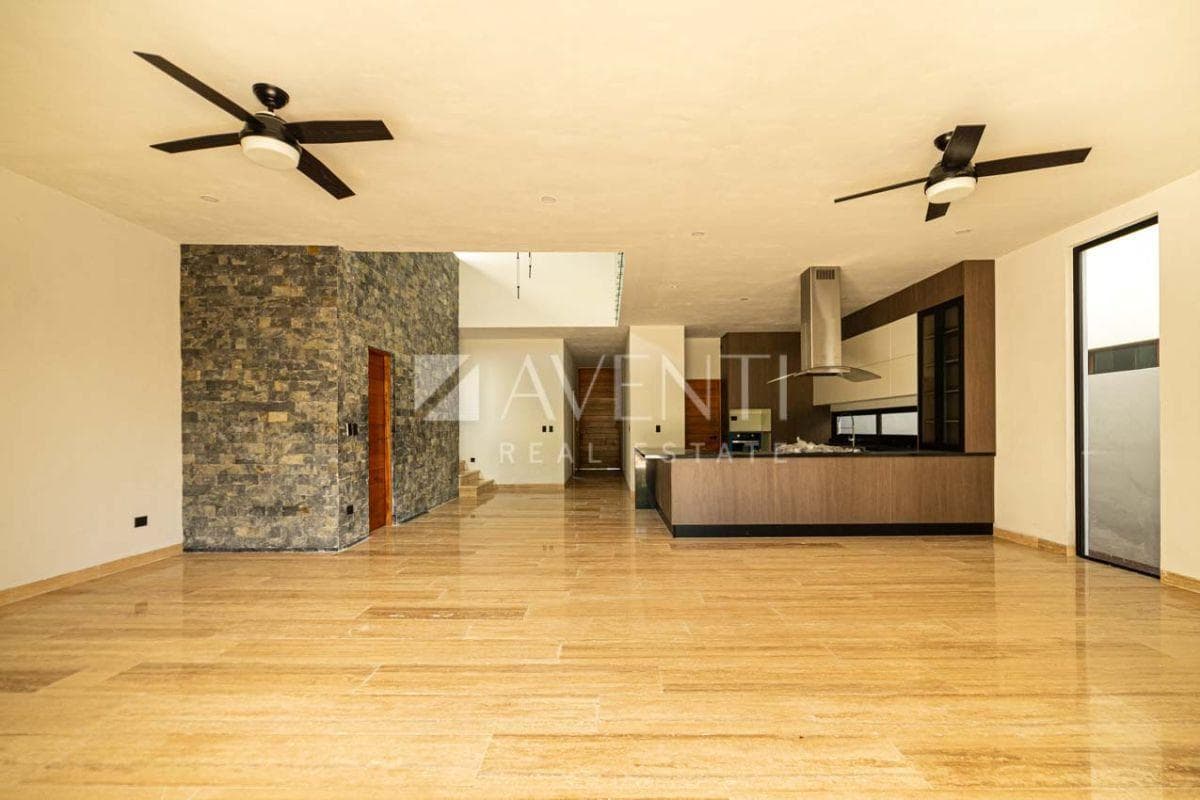 Home for Pre-Sale, Lagos del Sol Residential Development, Cancún.