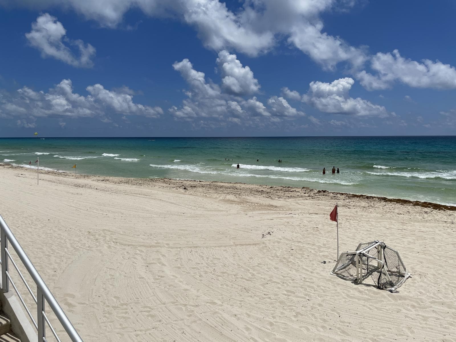 Apartment for Rent in Cancun - Beachfront