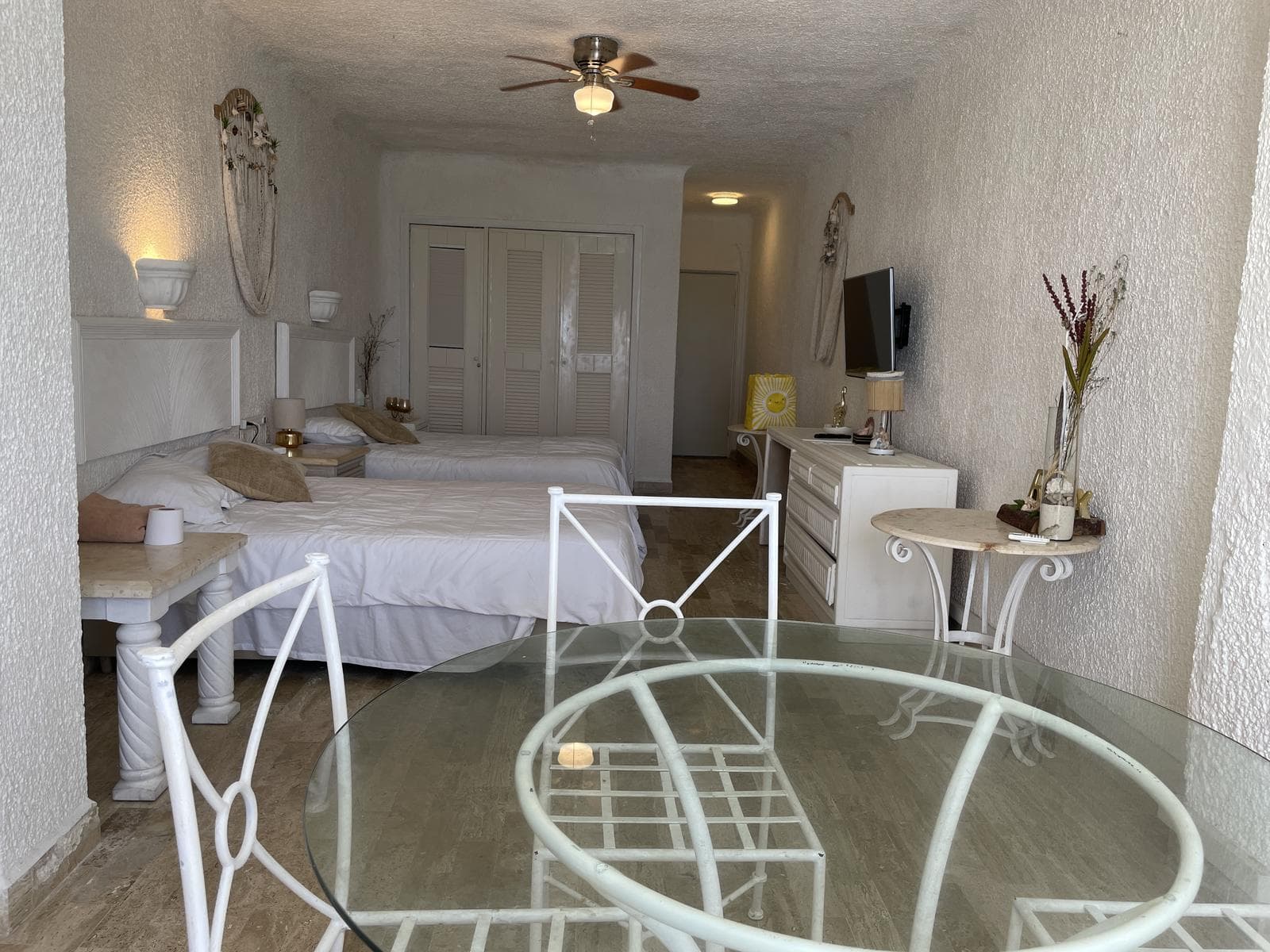 Apartment for Rent in Cancún - Beachfront