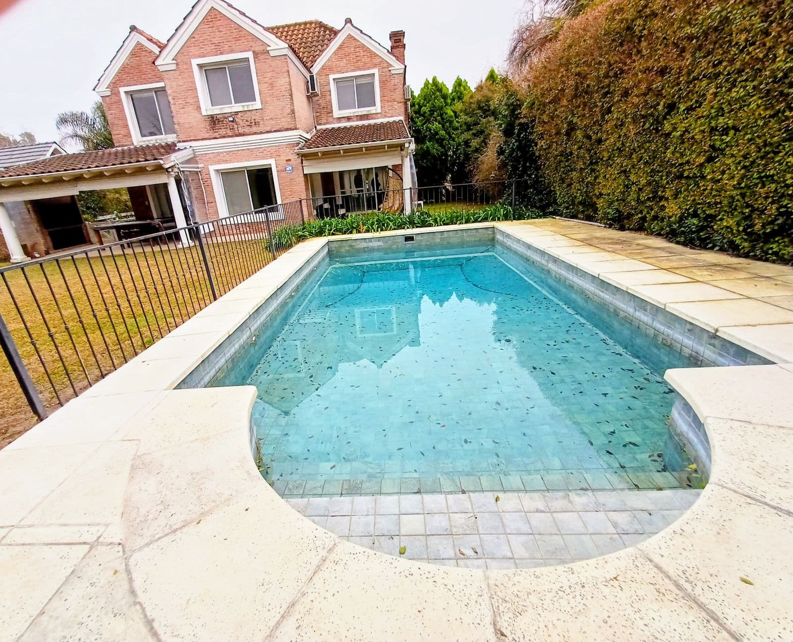 House for Sale in La Colina Gated Community - Don Torcuato