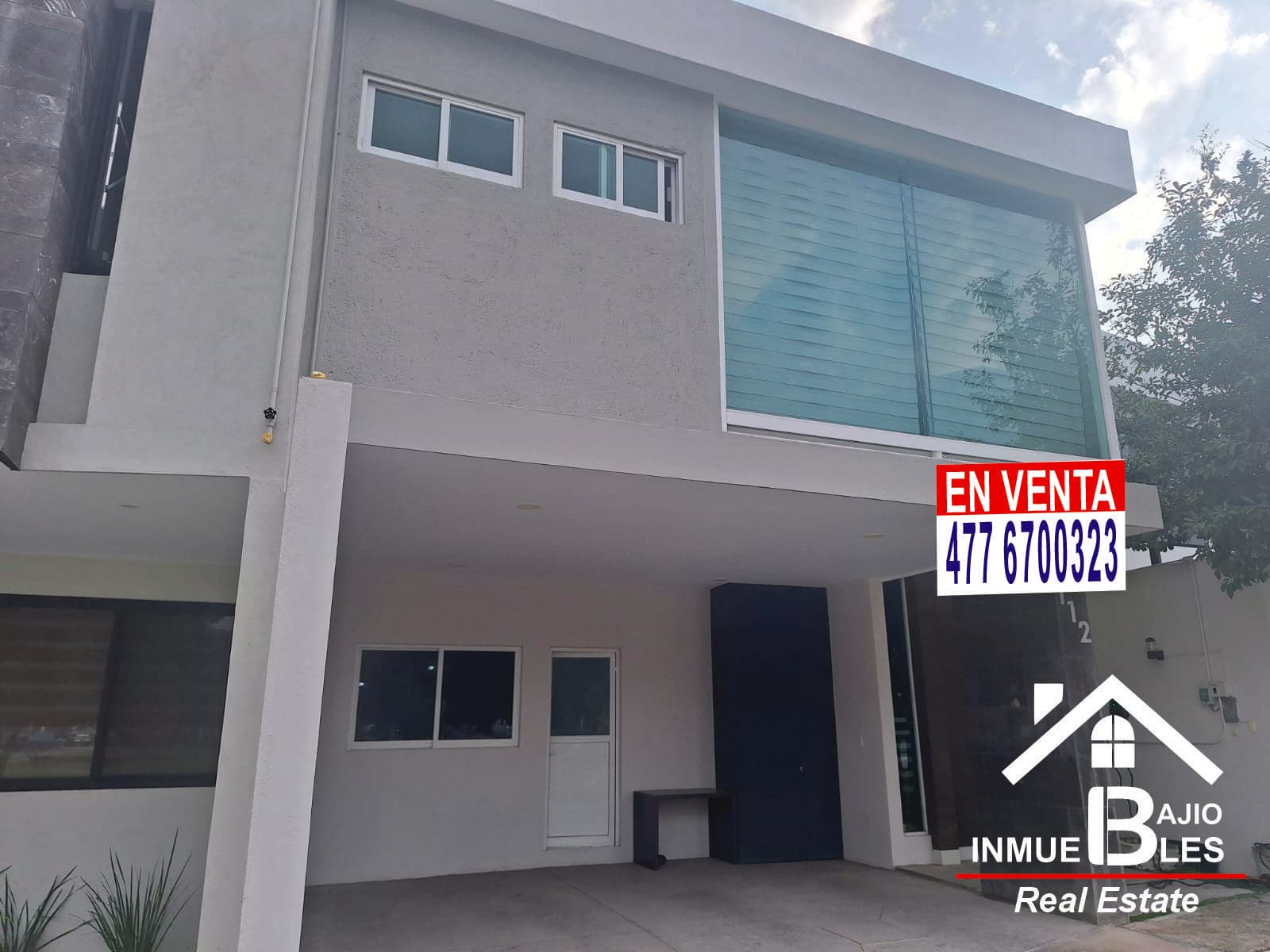 Renovated, Sustainable Home in Sierra Nogal with 3 Bedrooms and Very Spacious Rooms
