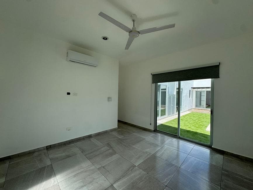 House in the Yucatán Country Club area