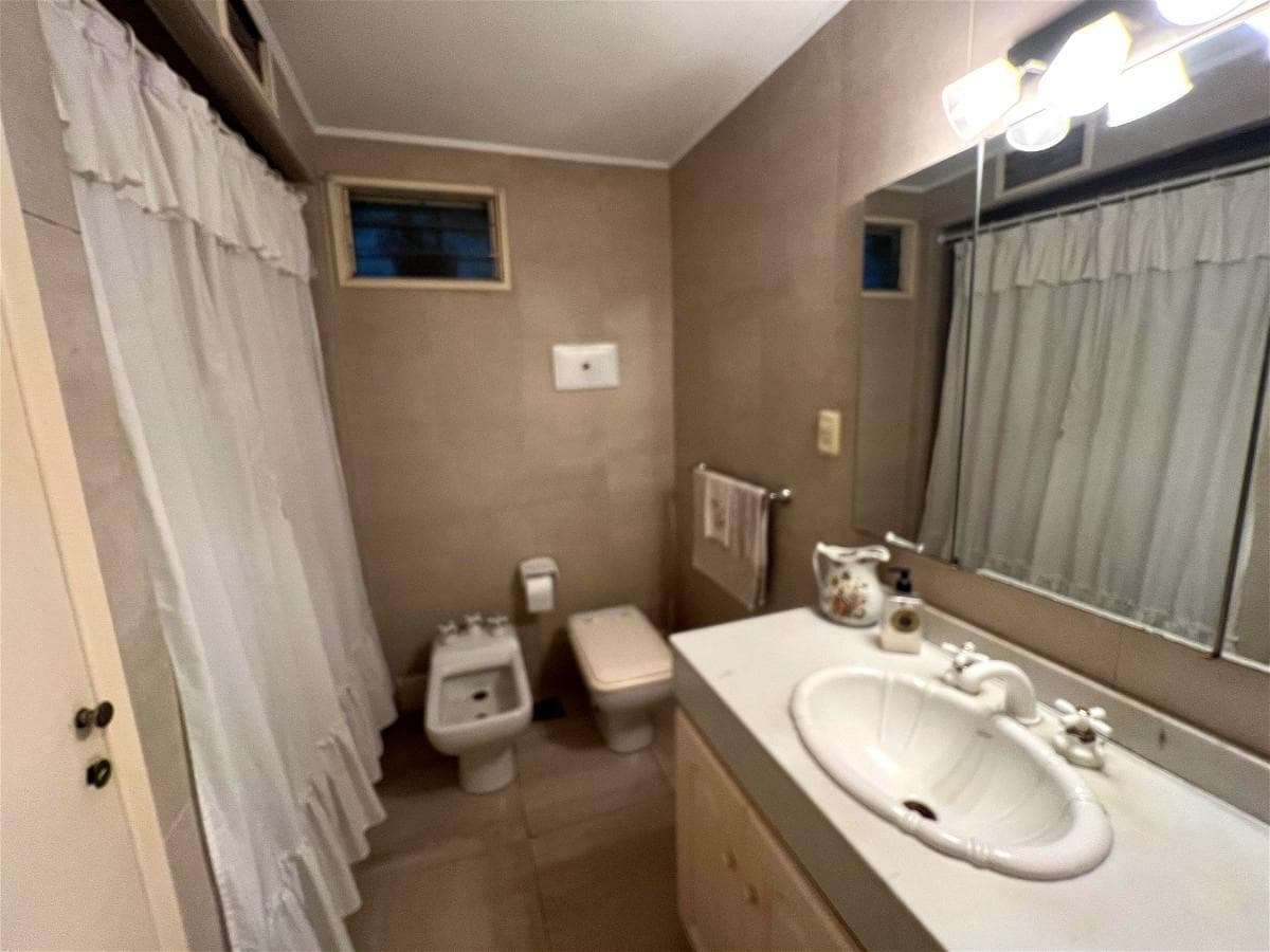 Apartment for Sale - Downtown San Isidro - 6 Rooms