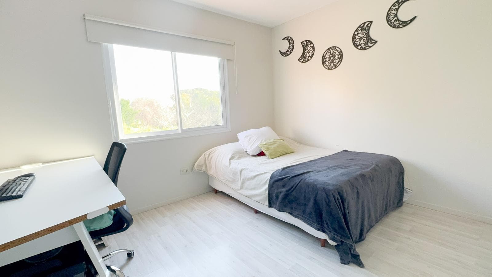 House for Sale in the Santa Barbara NeighborhoodHouse