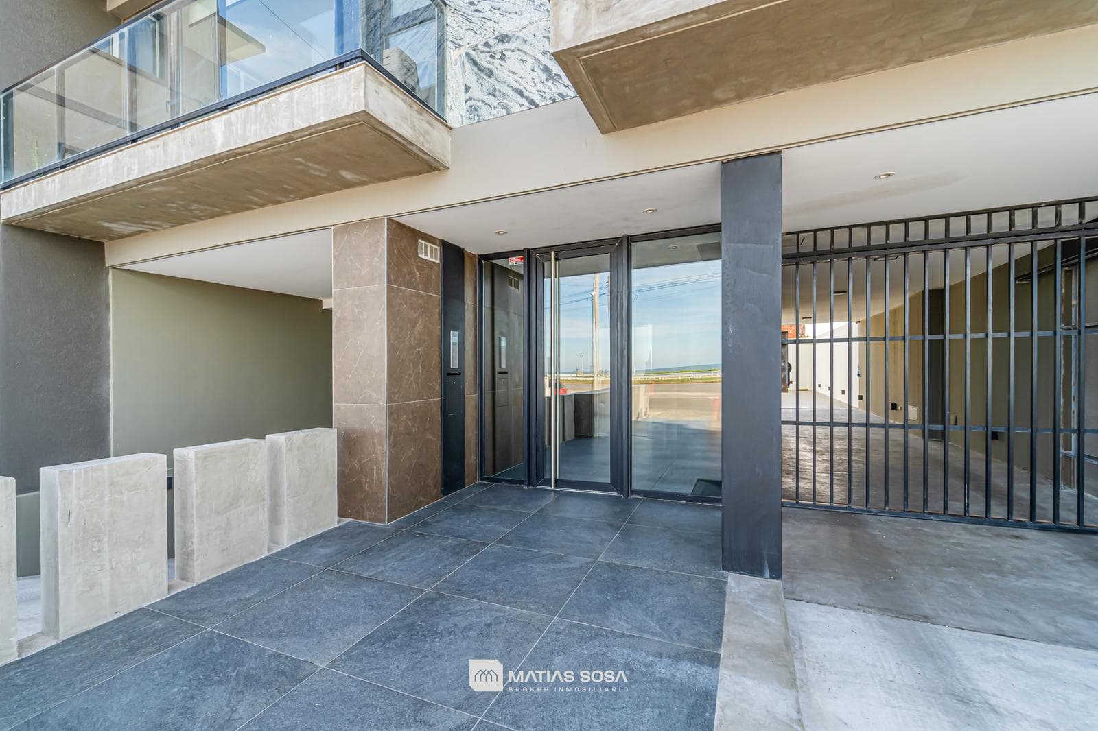 For Sale - 3-room apartment - Garage - Ocean view