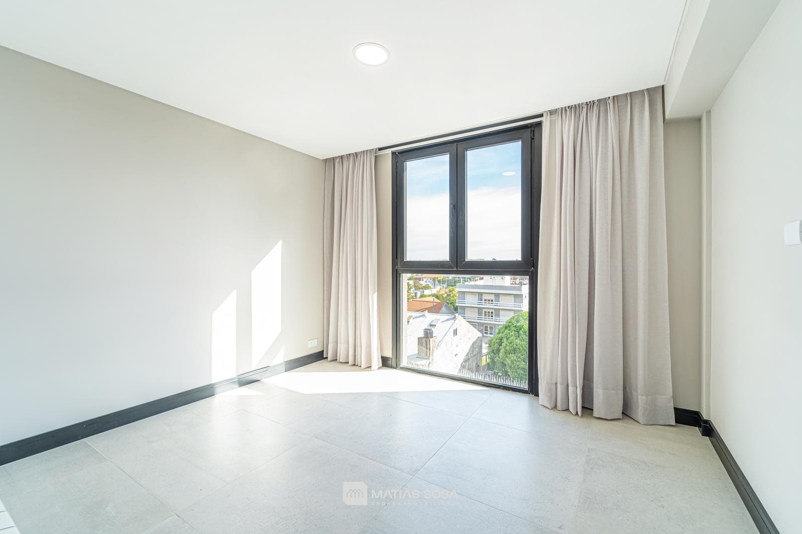 For Sale - 3-room apartment - Garage - Ocean view