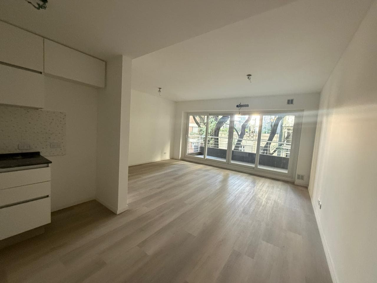 STUDIO APARTMENT FOR SALE WITH BALCONY IN PALERMO