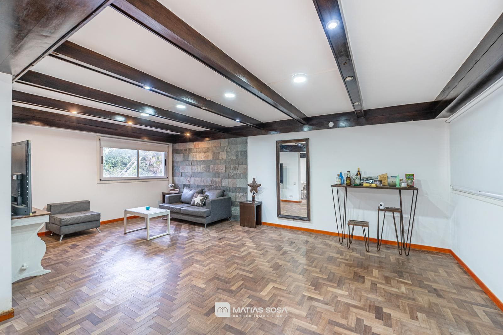 For Sale: 4-room house—plus apartment—garage—patio and barbecue area in San Carlos