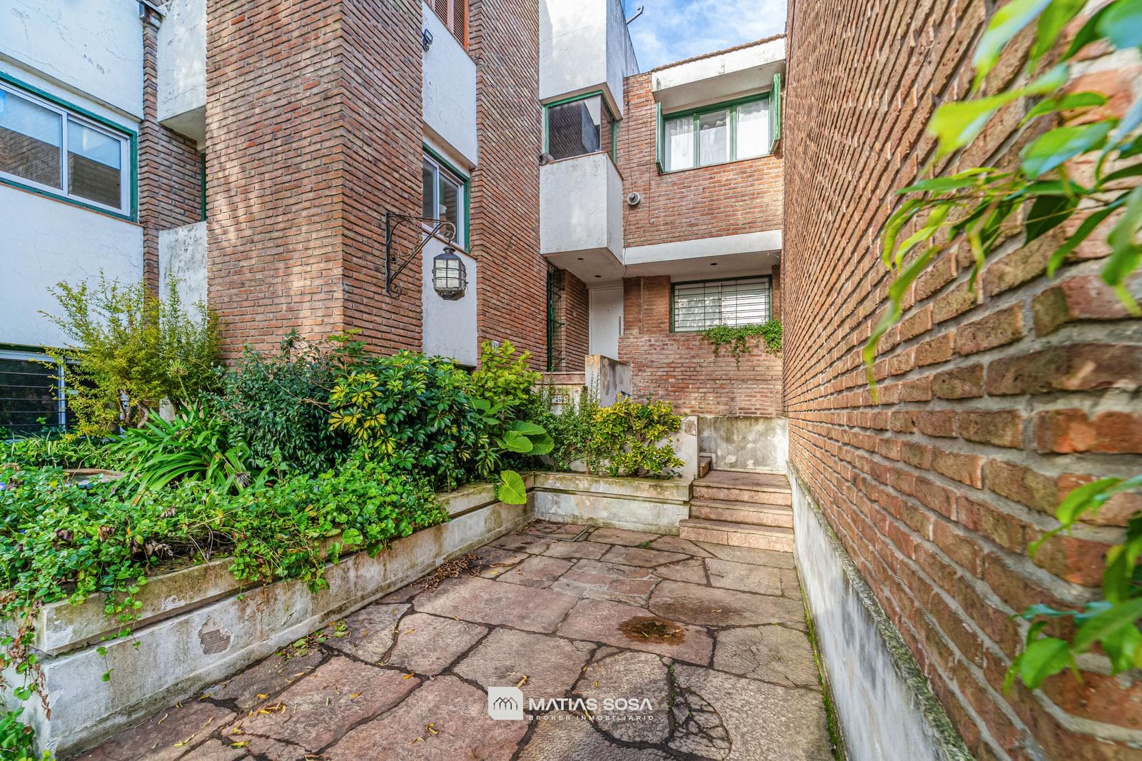 For Sale: 4-room house—plus apartment—garage—patio and barbecue area in San Carlos