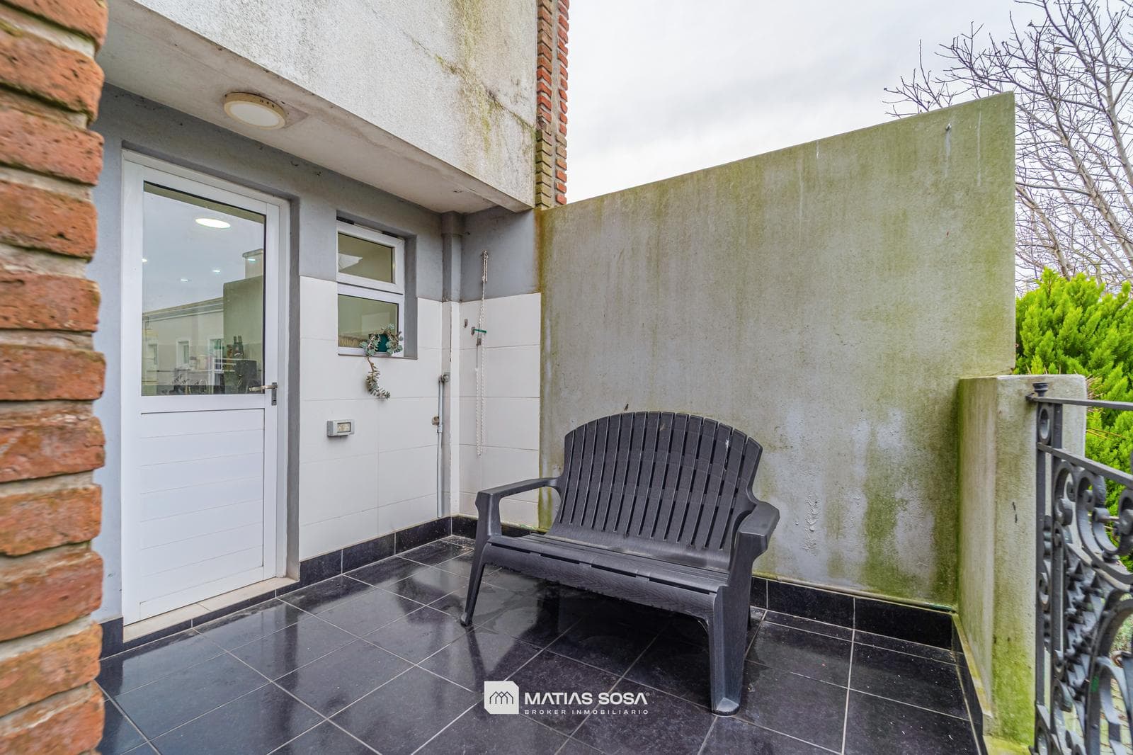 For Sale: 4-room house—plus apartment—garage—patio and barbecue area in San Carlos
