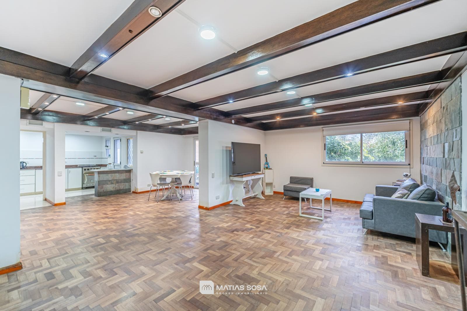 For Sale: 4-room house—plus apartment—garage—patio and barbecue area in San Carlos
