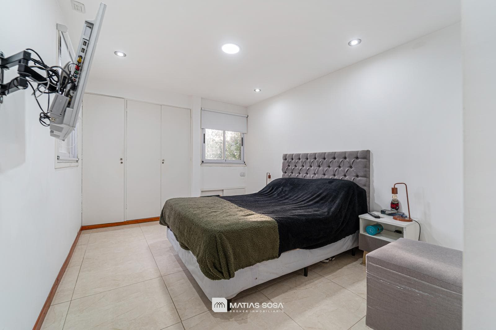 For Sale: 4-room house—plus apartment—garage—patio and barbecue area in San Carlos