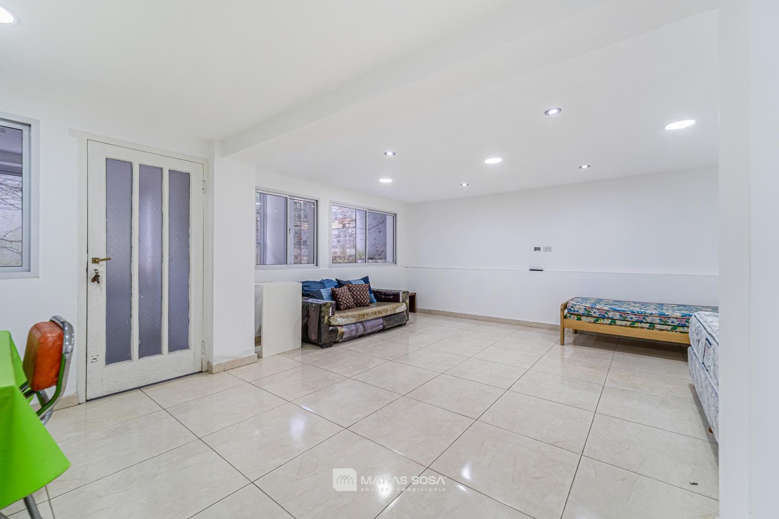 For Sale: 4-room house—plus apartment—garage—patio and barbecue area in San Carlos