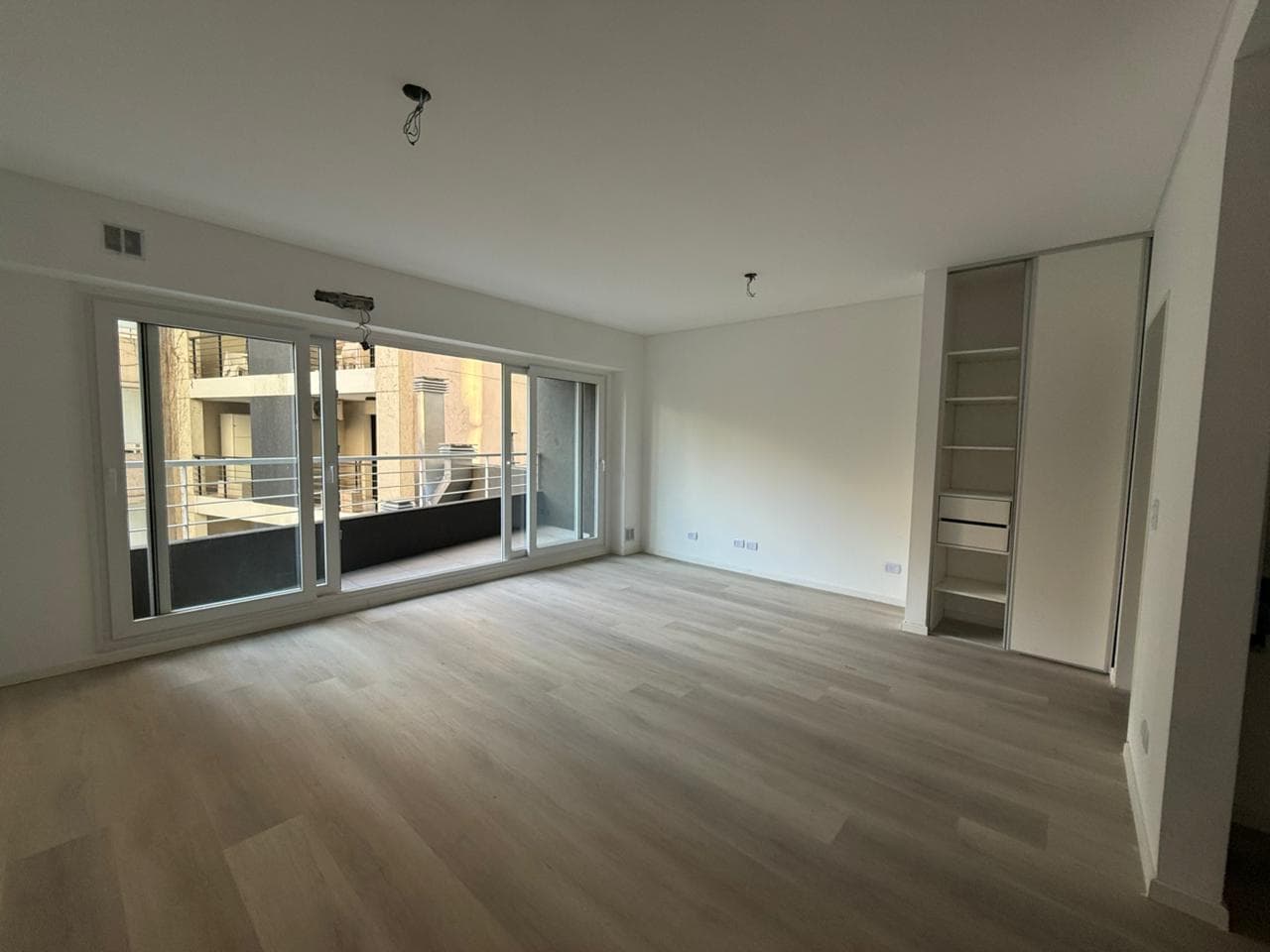 STUDIO APARTMENT FOR SALE WITH BALCONY IN PALERMO
