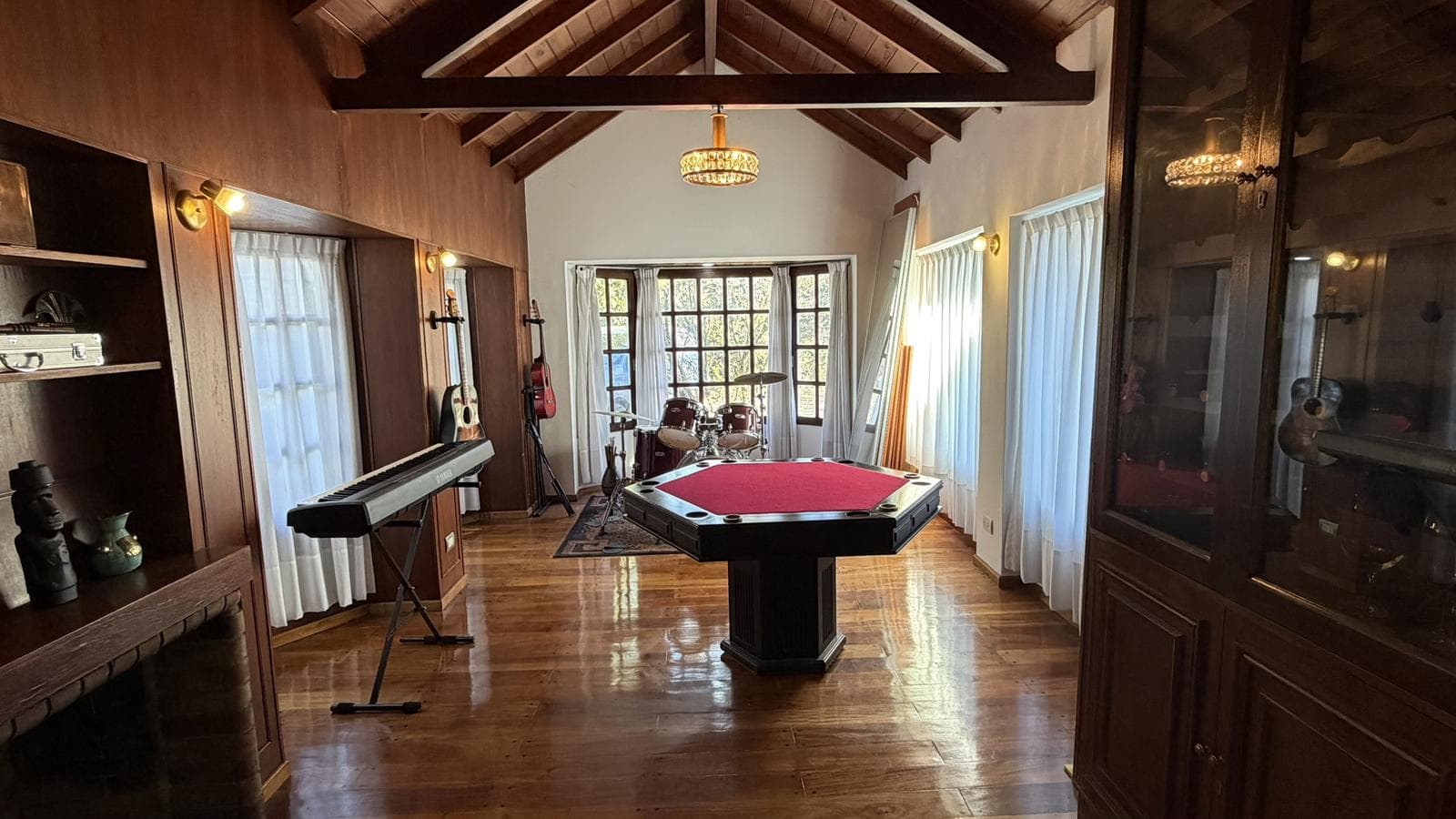 6-Room House for Sale in Pilar