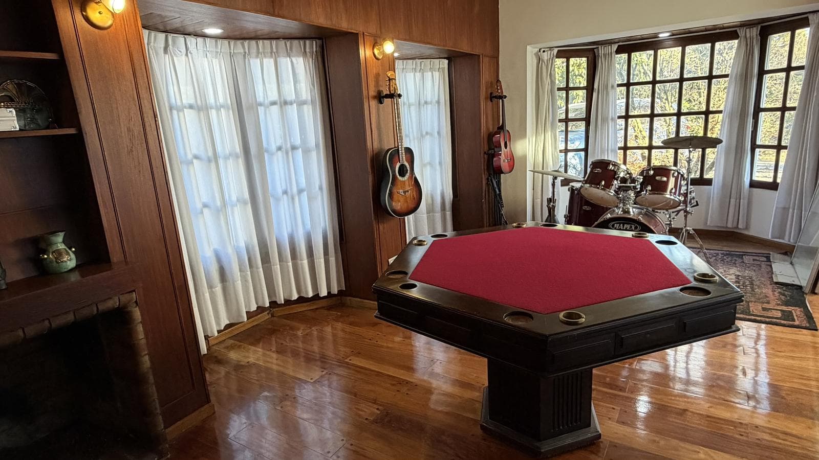 6-Room House for Sale in Pilar