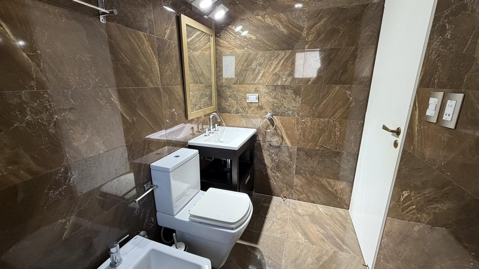 6-Room House for Sale in Pilar