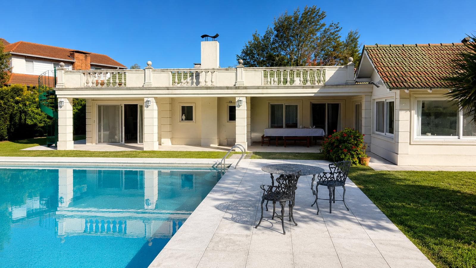 6-Room House for Sale in Pilar
