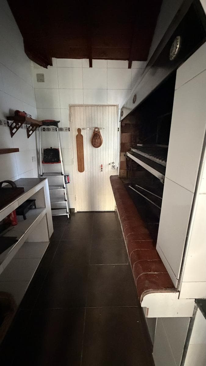 6-Room House for Sale in Pilar