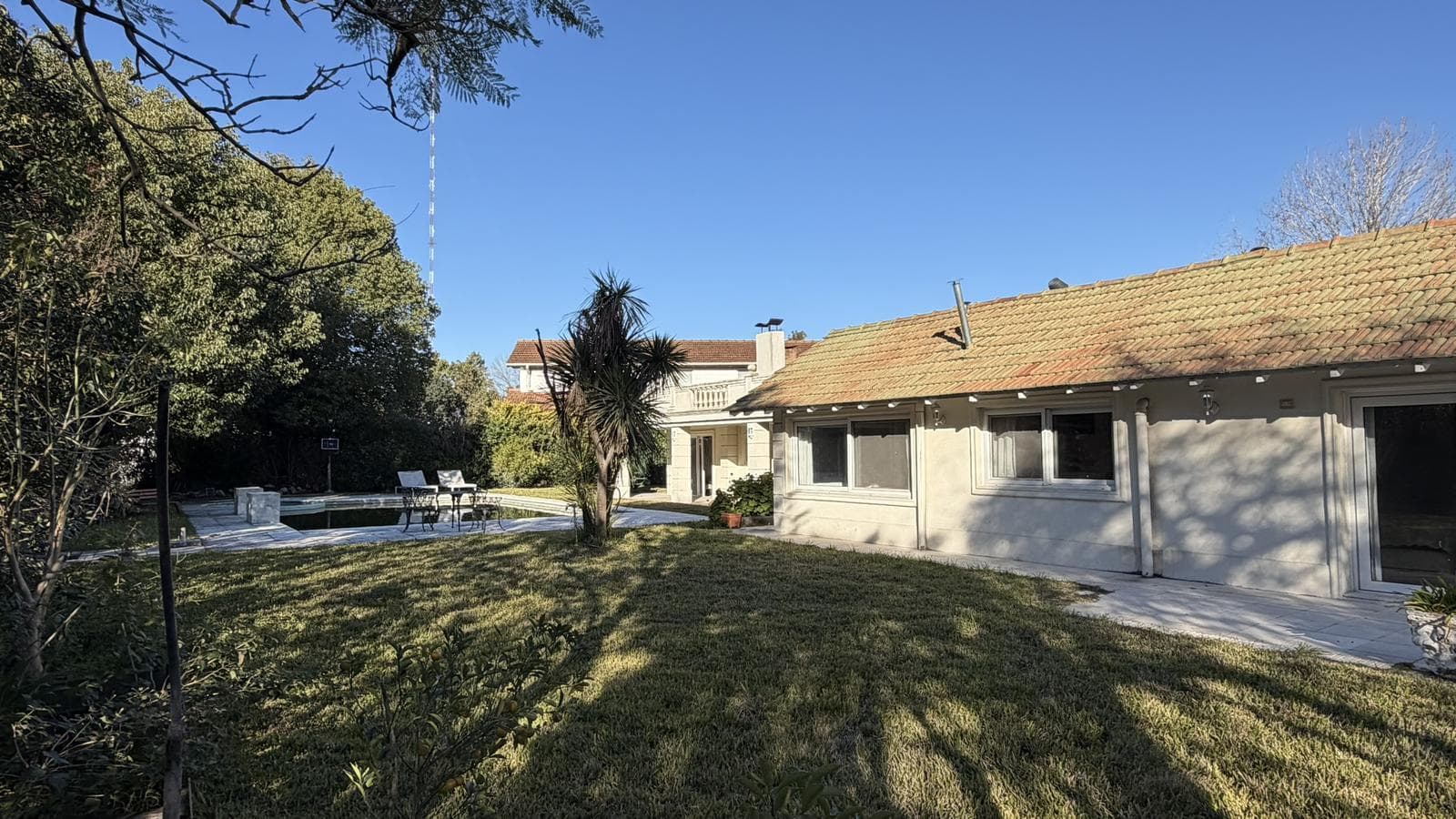 6-Room House for Sale in Pilar