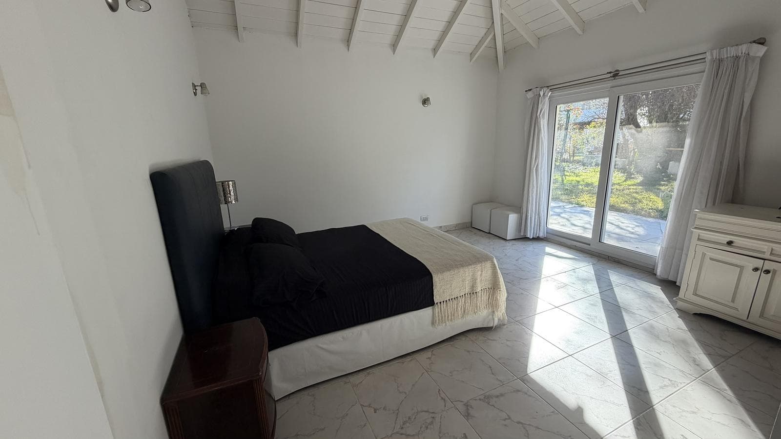 6-Room House for Sale in Pilar