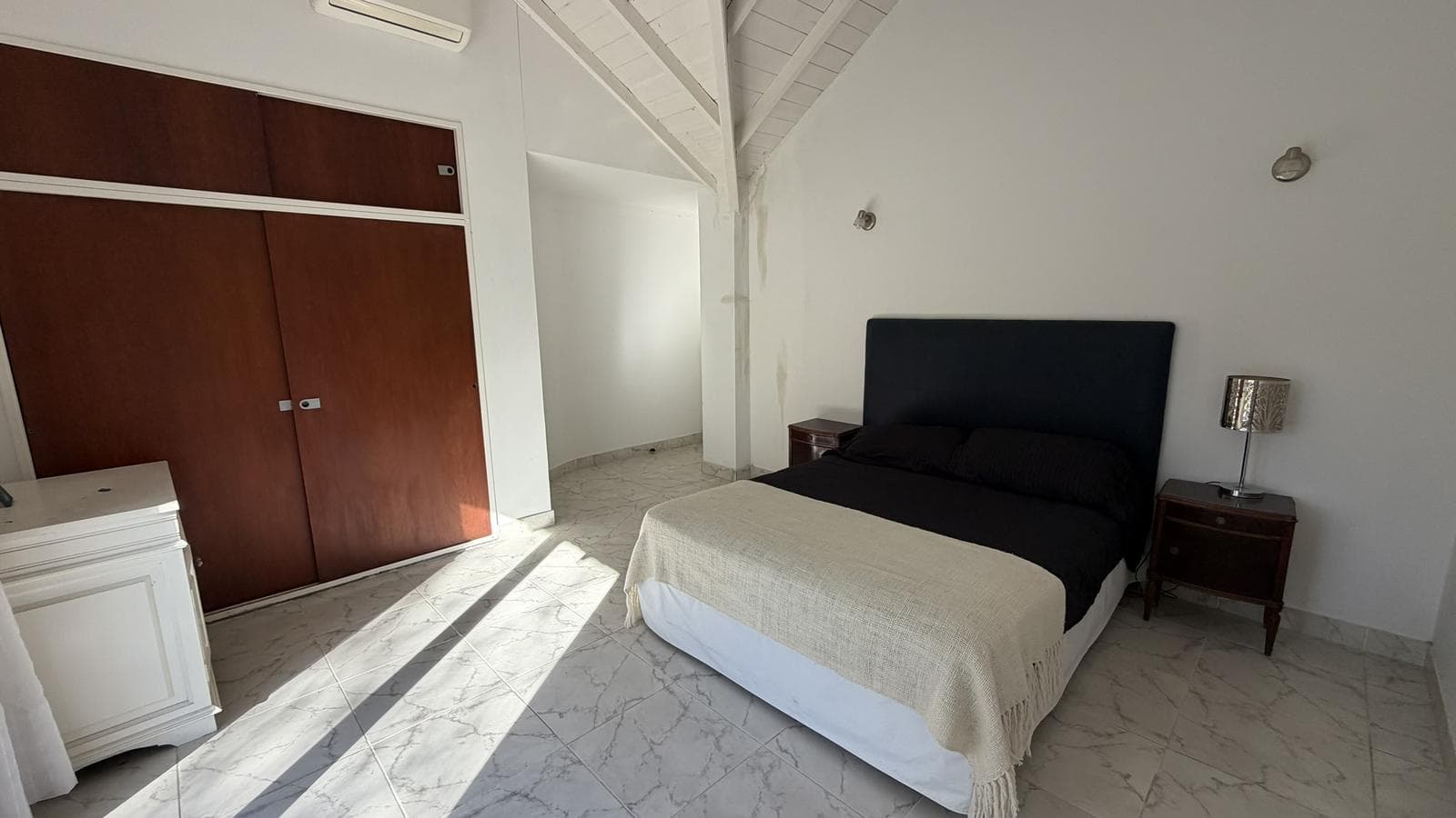 6-Room House for Sale in Pilar