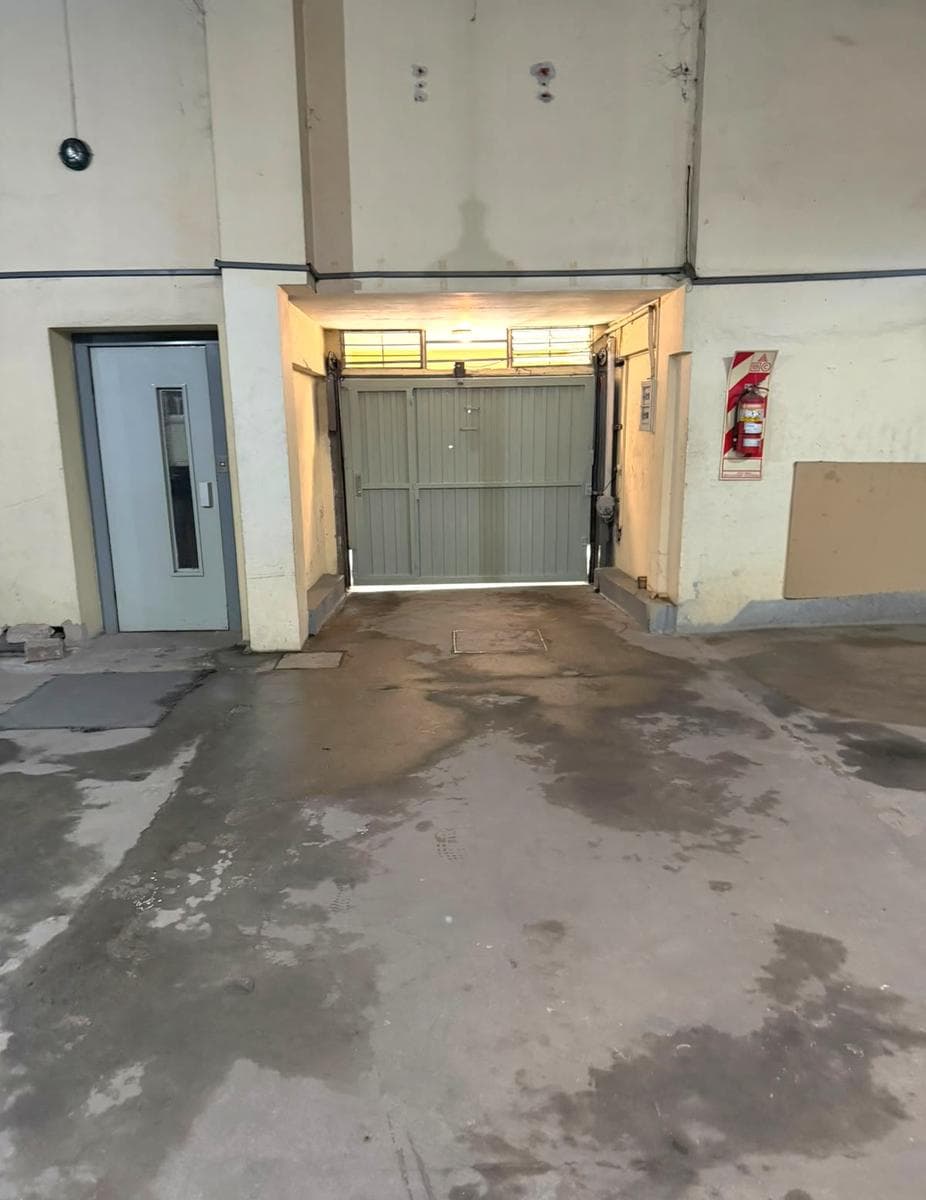 79 LACARRA: FIXED COVERED PARKING SPACE