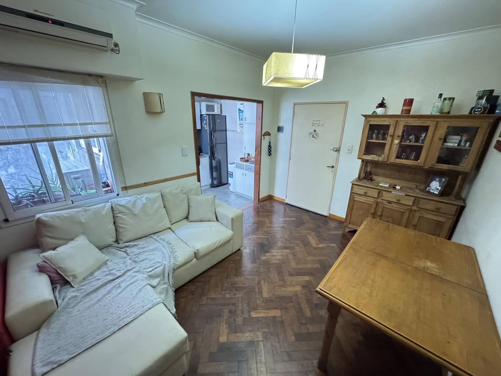 Bargain! Fully furnished 3-room apartment in Balvanera—1 block from Shopping Abasto