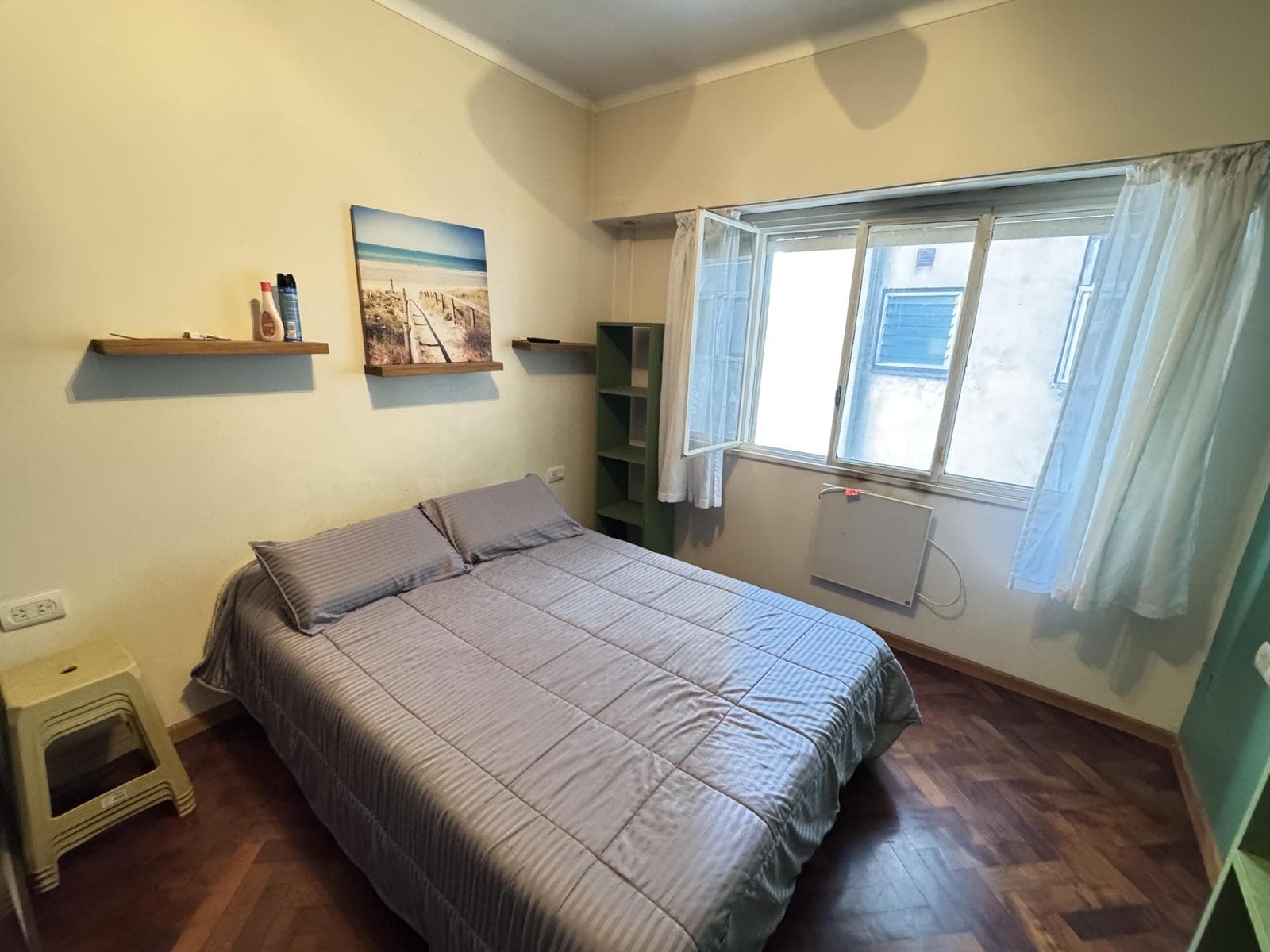 Bargain! Fully furnished 3-room apartment in Balvanera—1 block from Shopping Abasto