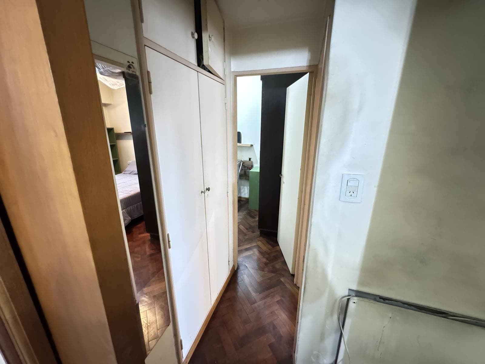 Bargain! Fully furnished 3-room apartment in Balvanera—1 block from Shopping Abasto