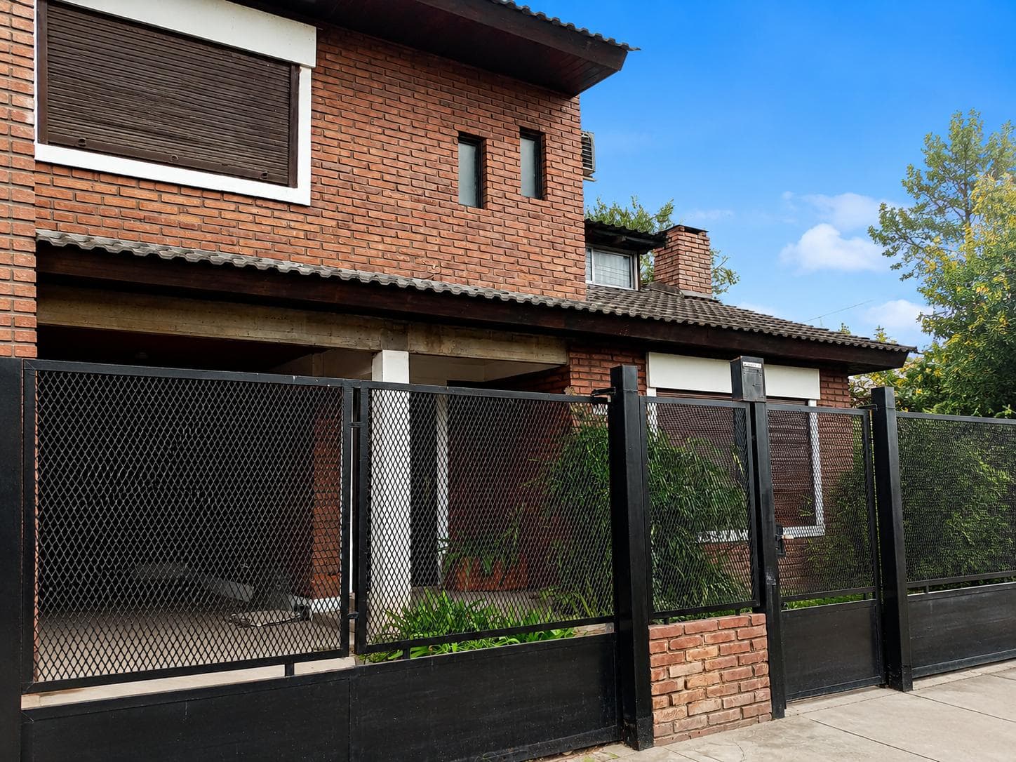 House with Loft for Sale in Ing. Machwitz Escobar on Lambaré Street
