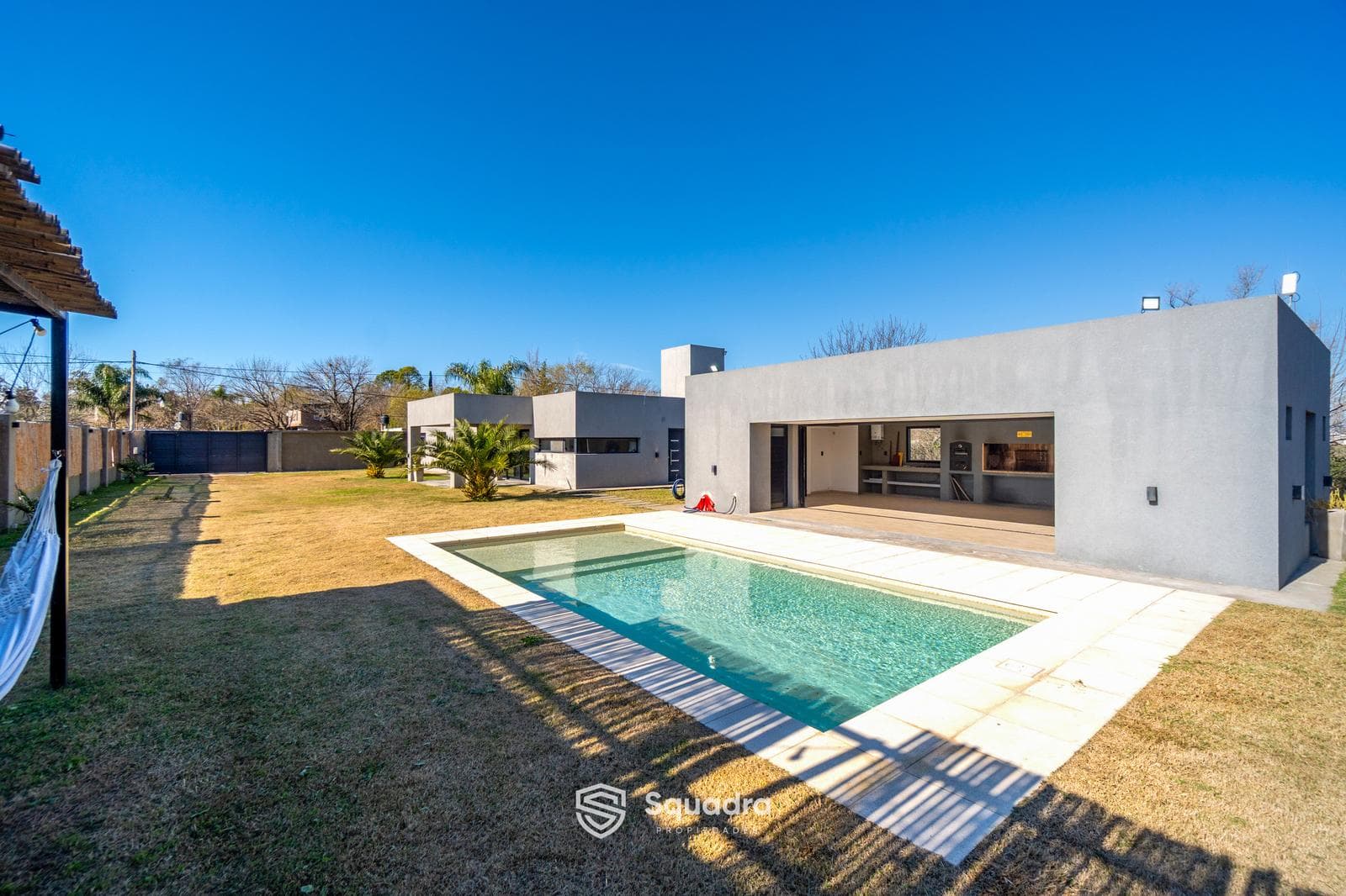 FOR SALE | TRADE - 3-bedroom house with pool, porch, and yard - Funes.