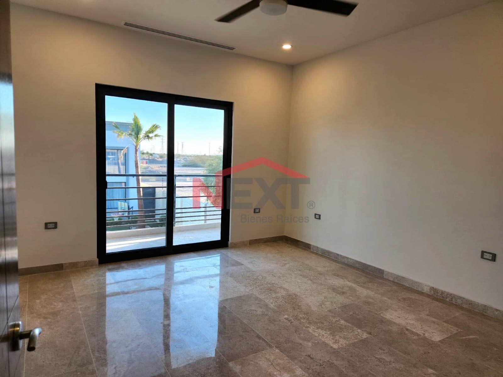 HOUSE FOR SALE IN CONCORDIA RESIDENCIAL